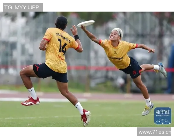 成都飞盘队配合引发热议球员间默契与争议并存的背后故事 成都飞盘队配合引发热议球员间默契与争议并存的背后故事